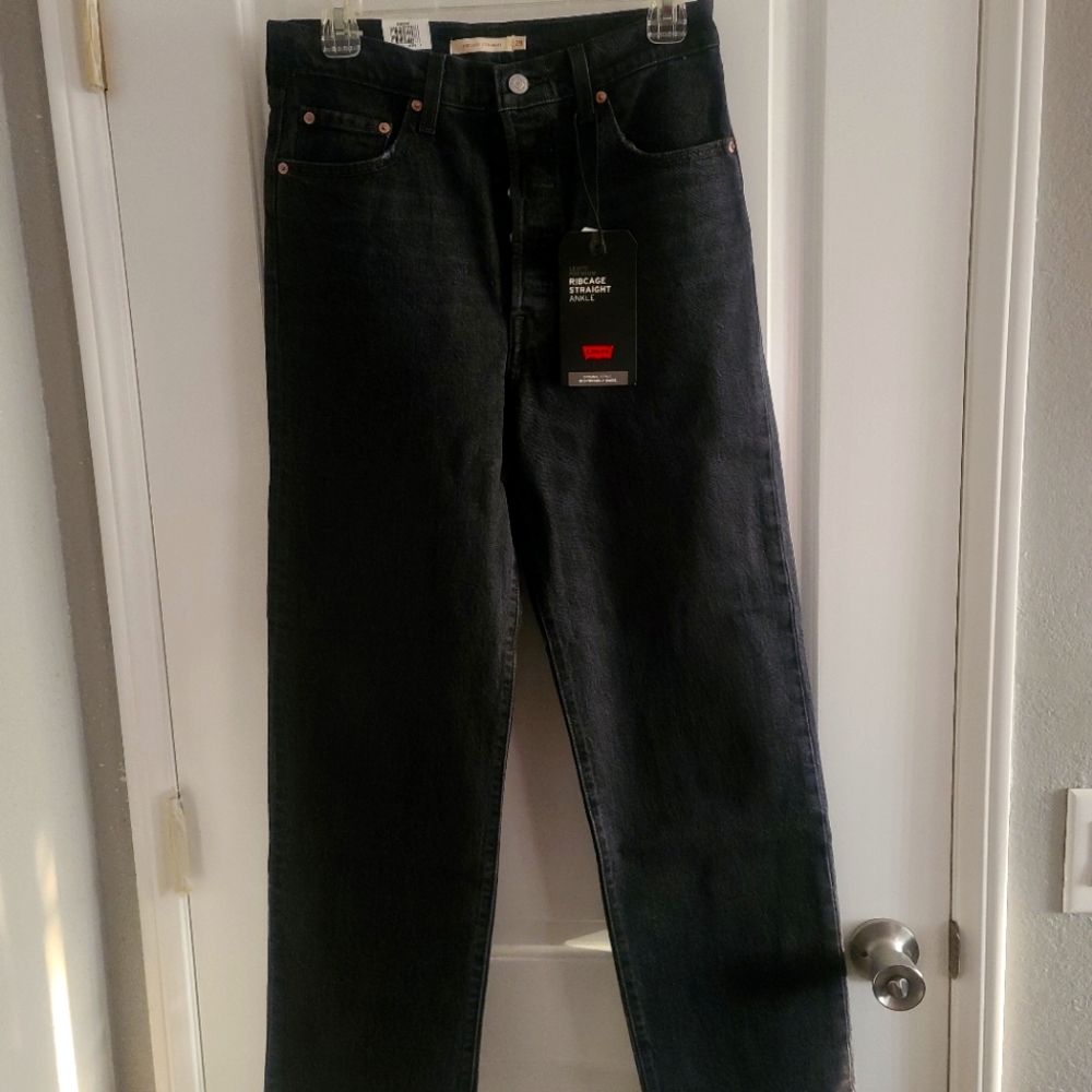 Levi's Premium Ribcage straight jeans